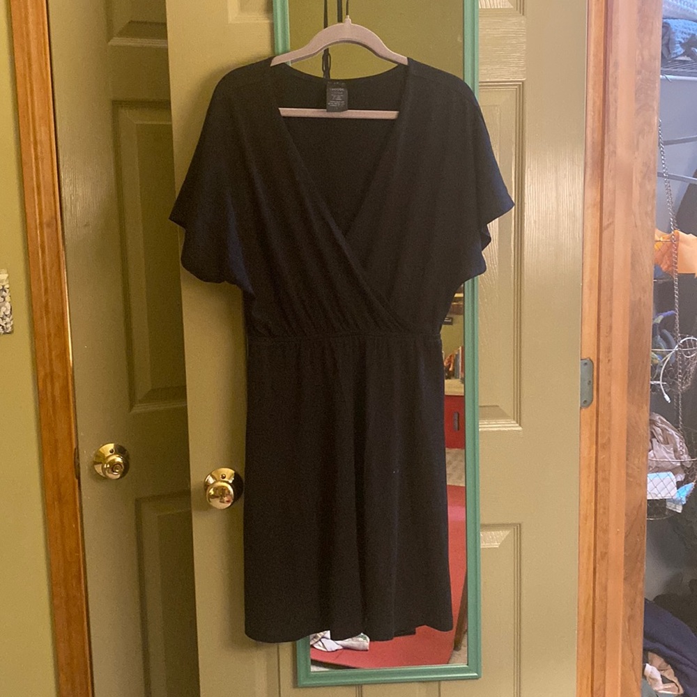 Wool& merino wool short sleeve black dress